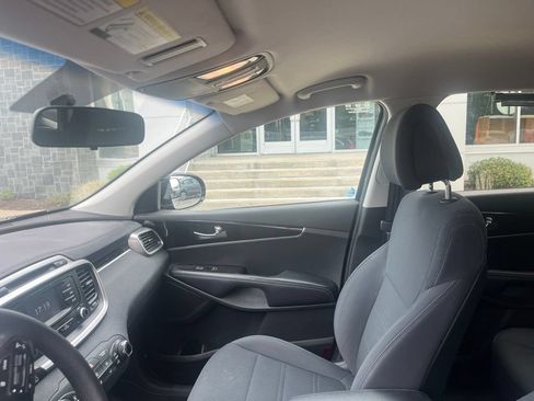 Used 2016 Kia Sorento LX FWD image 12