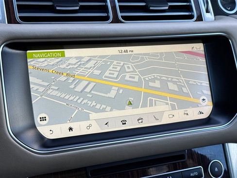 Used 2017 Land Rover Range Rover Supercharged image 18