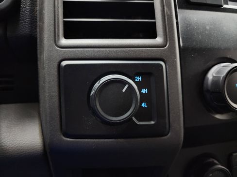 Used 2022 Ford F250 XL w/ STX Appearance Package image 40