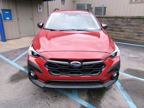 Used 2024 Subaru Crosstrek 2.0i Premium w/ Crosstrek Mirror Package image 2