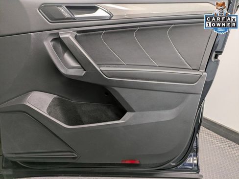 Used 2022 Volkswagen Tiguan SE image 28
