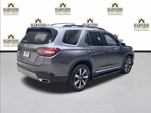 Used 2023 Honda Pilot Elite image 5