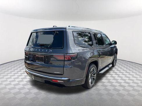Used 2023 Jeep Wagoneer Series II w/ Convenience Group I AWD/4WD image 5