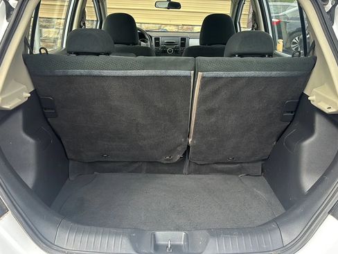 Used 2010 Nissan Versa 1.8 S image 17