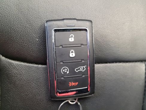 Used 2022 Jeep Grand Cherokee Limited 4xe image 32