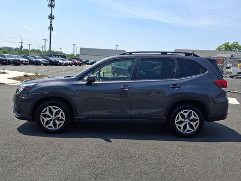 Certified 2024 Subaru Forester Premium AWD/4WD image 4