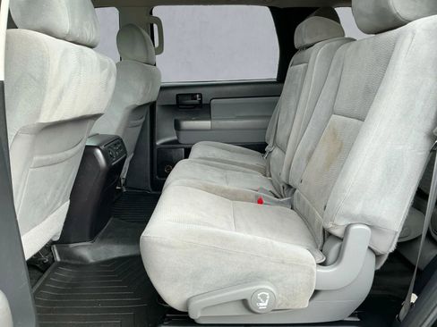 Used 2016 Toyota Sequoia SR5 image 12