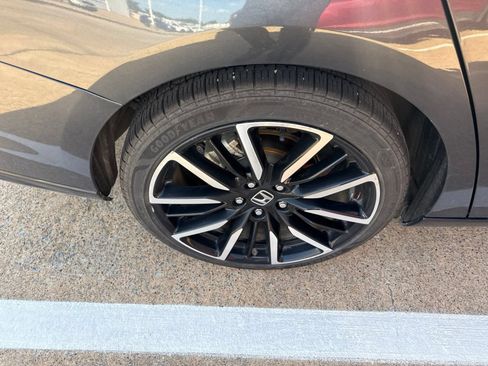 Used 2024 Honda Accord Touring image 8