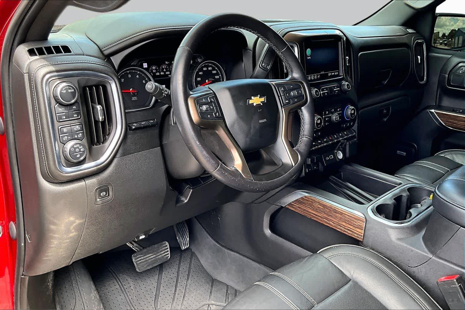 Used 2021 Chevrolet Silverado 1500 High Country w/ Technology Package AWD/4WD image 17