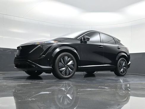 Used 2023 Nissan Ariya FWD image 42