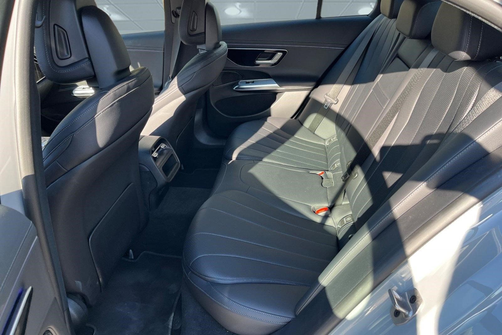 Used 2025 Mercedes-Benz E 350 Sedan image 9