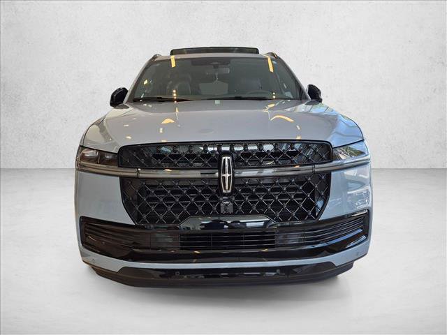New 2027 Lincoln Navigator Reserve w/ Jet Appearance Package AWD/4WD image 9