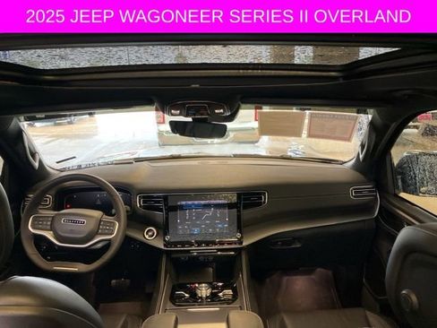 Used 2025 Jeep Wagoneer Series II AWD/4WD image 18