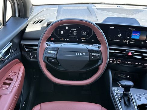 New 2026 Kia Sportage SX image 12