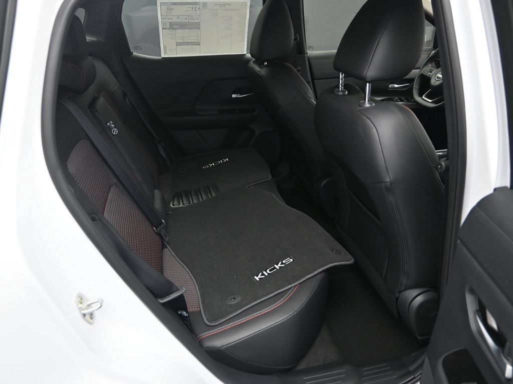 New 2026 Nissan Kicks SR FWD image 23