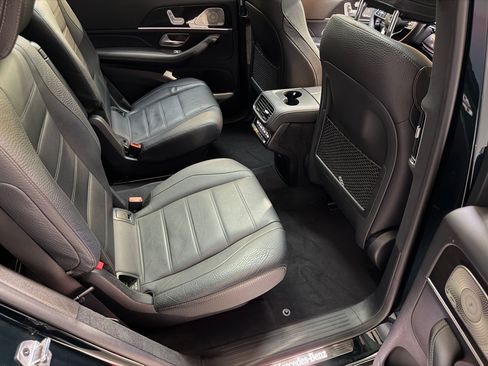 Used 2023 Mercedes-Benz GLS 450 4MATIC image 52