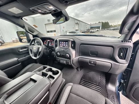 New 2025 Chevrolet Silverado 2500 Custom w/ Custom Value Package image 27