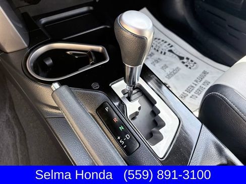 Used 2016 Toyota RAV4 Limited AWD/4WD image 23