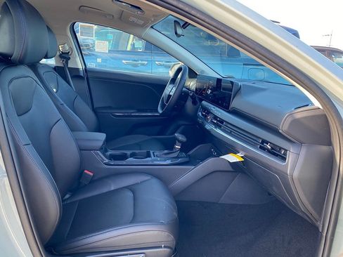 New 2026 Kia K4 EX FWD image 26