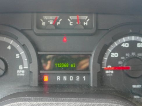 Used 2011 Ford E-350 and Econoline 350 XLT image 32