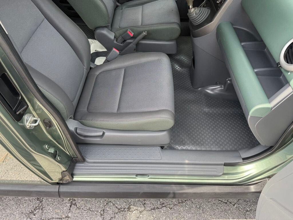 Used 2005 Honda Element LX image 40