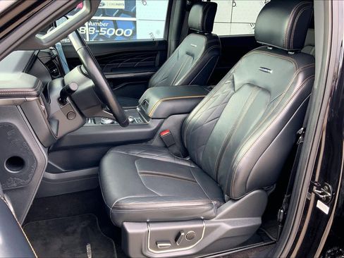 Used 2023 Ford Expedition Platinum AWD/4WD image 8