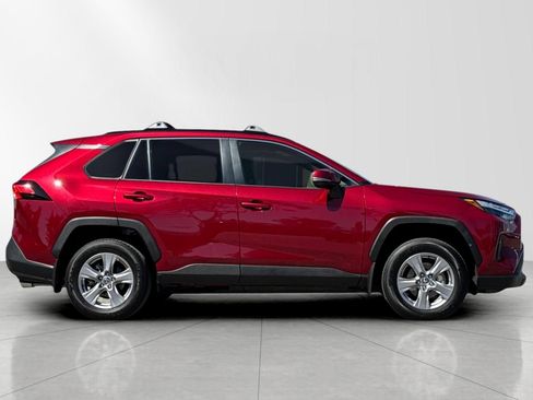 Used 2025 Toyota RAV4 XLE w/ Convenience Package AWD/4WD image 3