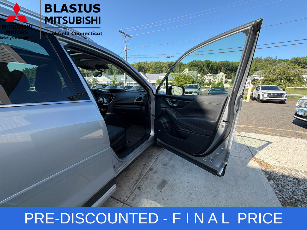 Used 2023 Subaru Forester Touring AWD/4WD image 54