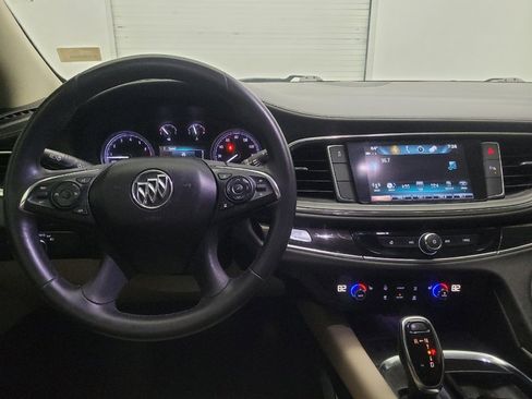 Used 2018 Buick Enclave Essence FWD image 22