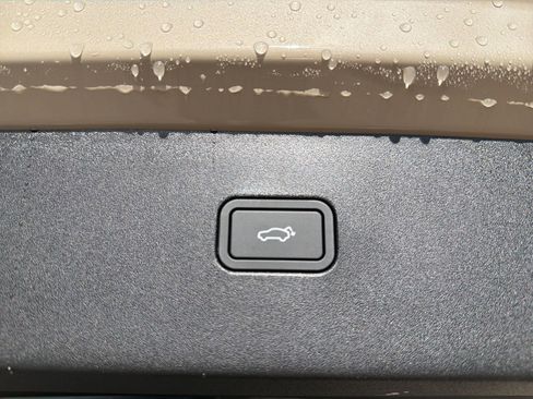 New 2026 Volvo EX30 Cross Country Ultra w/ Protection Package Premier image 20