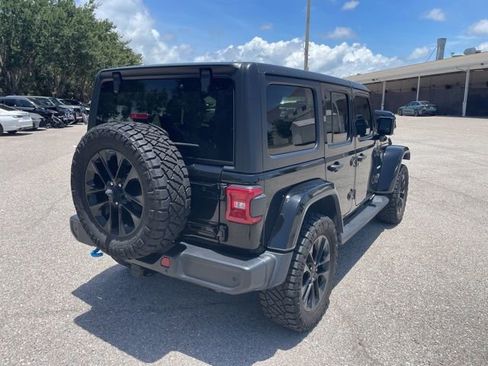 Used 2022 Jeep Wrangler Unlimited Sahara w/ Cold Weather Group AWD/4WD image 2