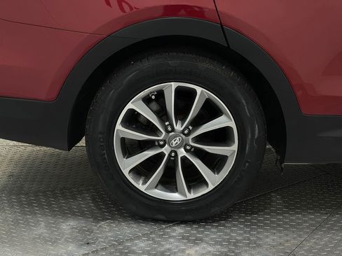 Used 2017 Hyundai Santa Fe SE image 34