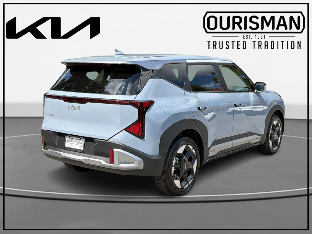 New 2027 Kia Seltos S FWD image 4