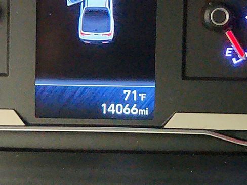 Used 2022 Hyundai Santa Cruz SEL w/ Cargo Package FWD image 15