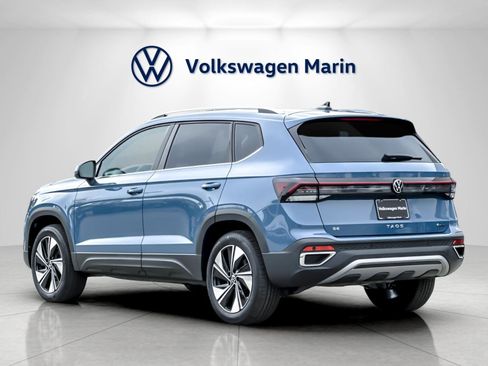 New 2026 Volkswagen Taos SE image 3