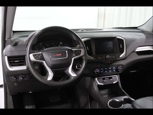 Certified 2024 GMC Terrain SLE FWD image 6