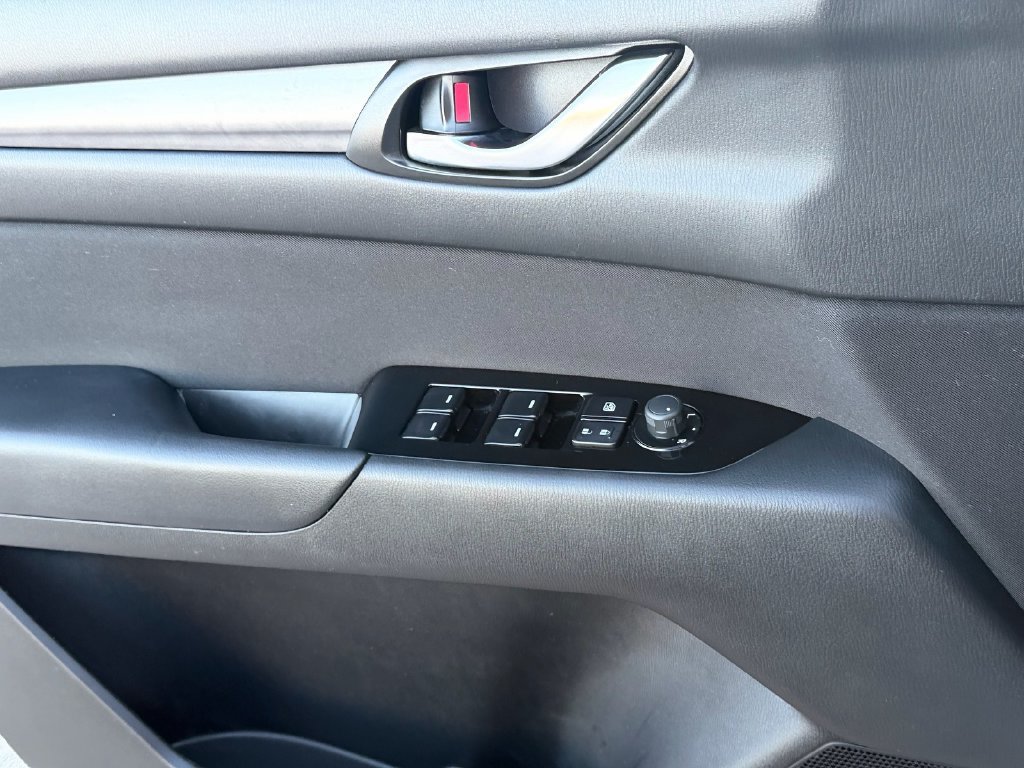 Used 2019 MAZDA CX-5 Sport FWD image 26