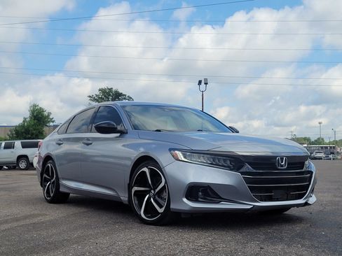 Used 2022 Honda Accord Sport image 13