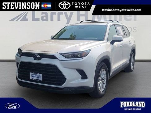 Used 2026 Toyota Grand Highlander AWD image 1