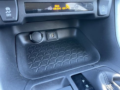 Used 2024 Toyota RAV4 XLE image 12