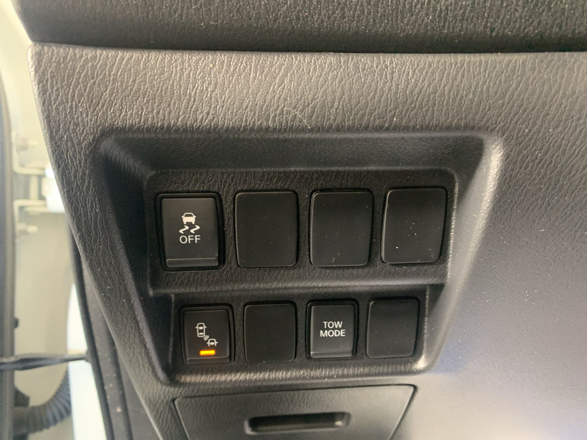 Used 2019 Nissan Pathfinder SV w/ Cargo Package FWD image 16