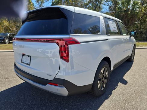 New 2026 Kia Carnival LXS image 8