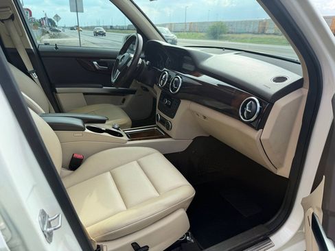 Used 2014 Mercedes-Benz GLK 350 2WD w/ Premium 1 Package image 28