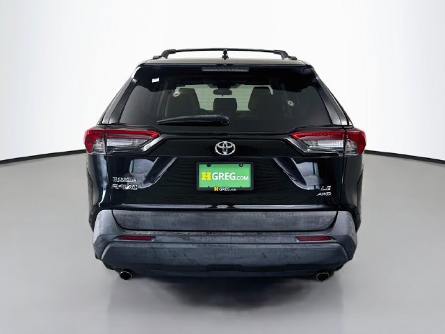 Used 2019 Toyota RAV4 LE FWD image 8