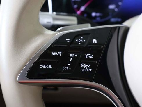 Used 2022 Mercedes-Benz S 500 4MATIC w/ 3D Technology Package image 49