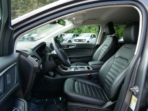 Certified 2024 Ford Edge SEL w/ Convenience Package AWD/4WD image 15