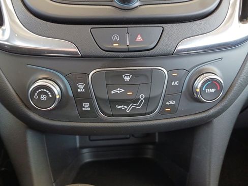 Used 2022 Chevrolet Equinox LT image 20