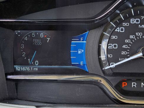 Used 2015 Lincoln MKS AWD image 19