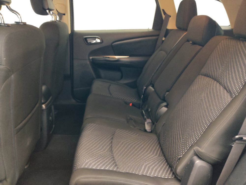 Used 2020 Dodge Journey SE FWD image 18