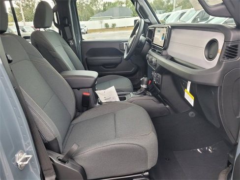 New 2026 Jeep Gladiator Sport image 15